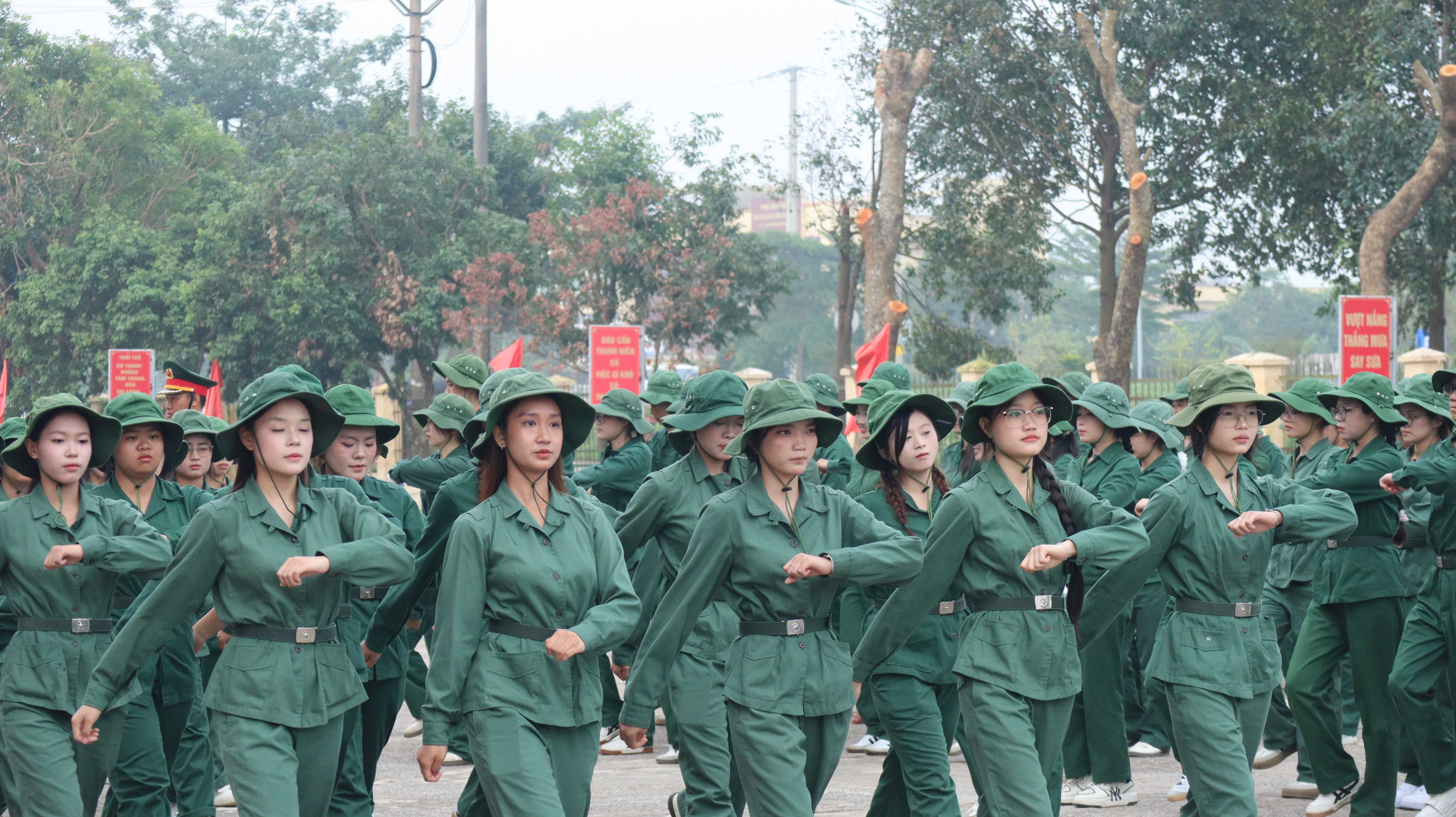 Media\2025_gdqpan.hdu.edu.vn\FolderFunc\202510\Images/img-7254-20251011031338-e.jpeg